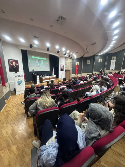 Öğrenciler Medya Okuryazarlığı Dersinde Siber Tehditlere Karşı Bilinçlendi